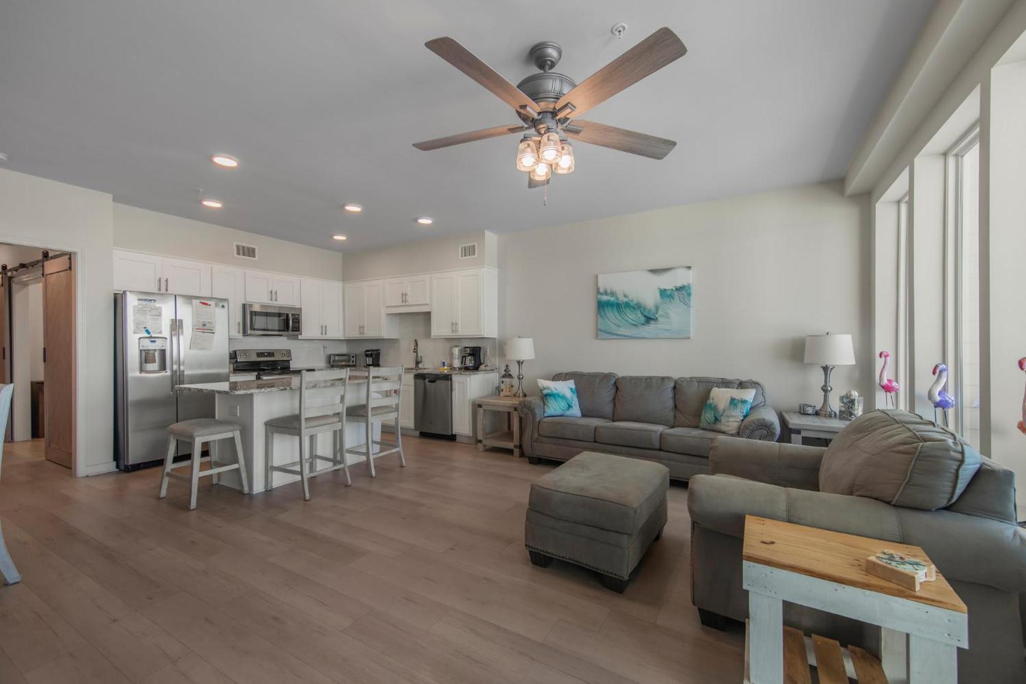 Apartment Sea Glass 304 By Collection *
