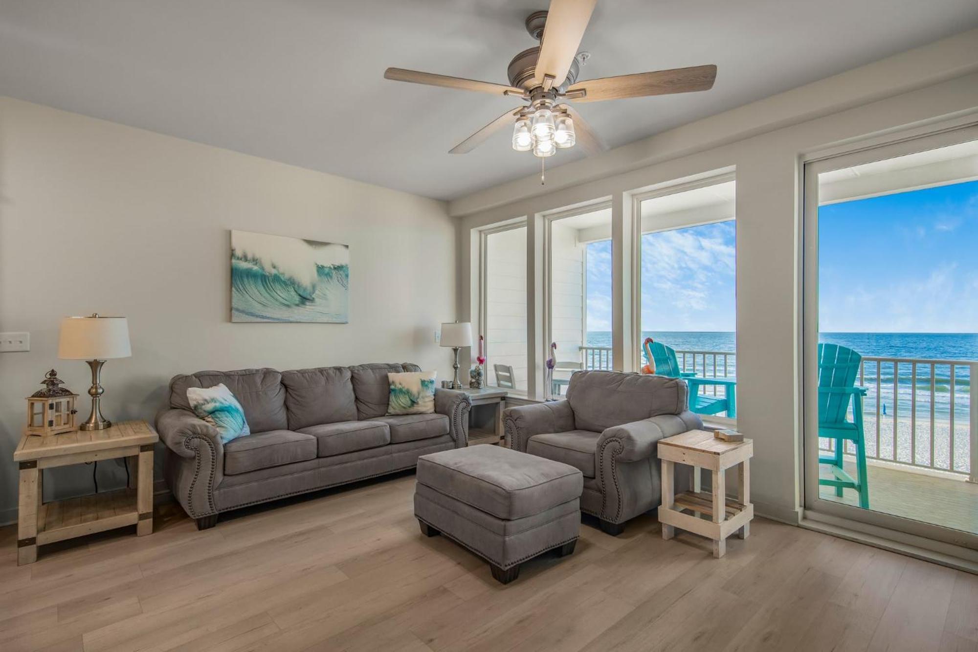 Sea Glass 304 By Collection Apartment